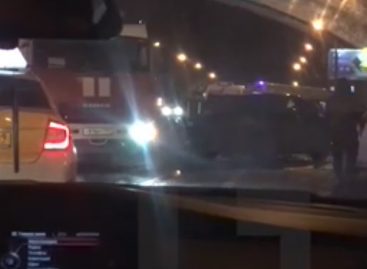 Два водителя и пассажир пострадали в ДТП в Москве