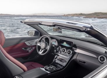 Представлены обновленные купе и кабриолет Mercedes C-класса