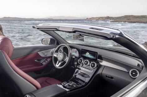 Представлены обновленные купе и кабриолет Mercedes C-класса