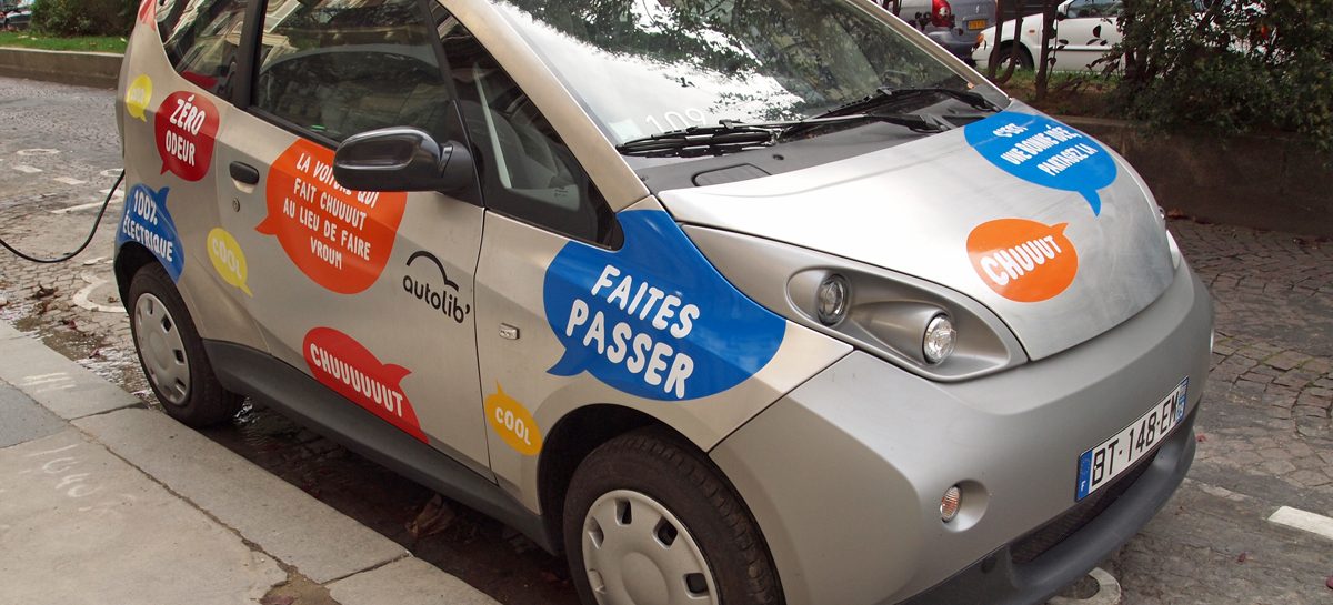 В Париже прекращает работу крупнейший каршеринг электромобилей