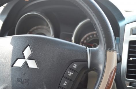 Mitsubishi назвал цену внедорожника Pajero 2019
