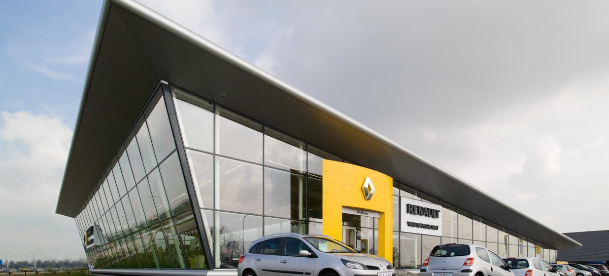 Продажи обновленных Renault Logan и Sandero стартовали в дилерской сети