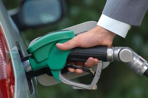 Путин пояснил: “чем опасно сильное ограничение цен на бензин”