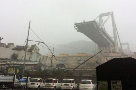 Трагедия в Генуе: очевидцы утверждают, что в мост попала молния