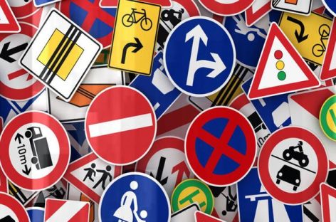 Росстандарт торопят закрепить уменьшенные дорожные знаки в национальном ГОСТе