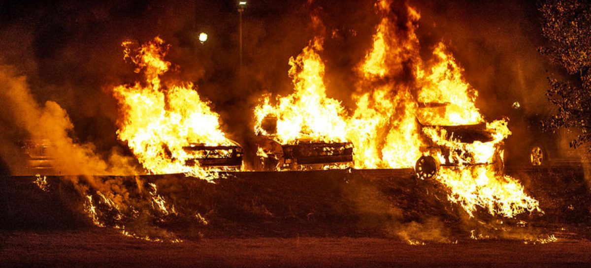 В Швеции нашли поджигателей машин