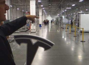 Аналитики UBS: Tesla Model 3 убыточна