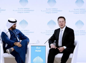 Илон Маск готов продать Tesla арабам