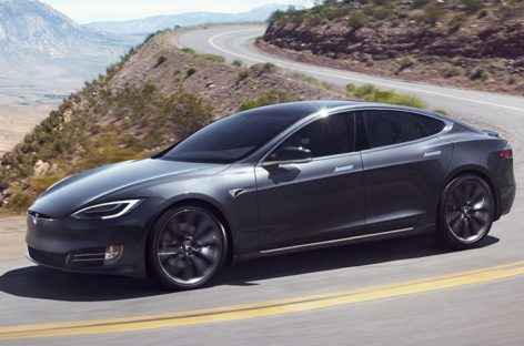 Tesla выпустила очередную прошивку для электрокаров