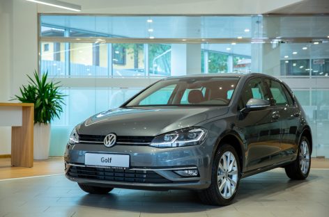 Volkswagen  Golf  передан  первому  российскому  клиенту