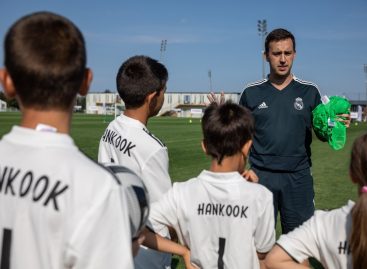 Hankook пригласила ФК Реал Мадрид провести тренировку по футболу для Детских деревень