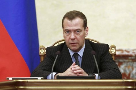 Дмитрий Медведев поручил проработать вопрос «целесообразности» введения штрафа за превышение скорости на 10–20 км/ч