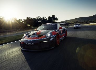 Представлена гоночная версия Porsche 911 GT2 RS Clubsport мощностью 700 л.с.