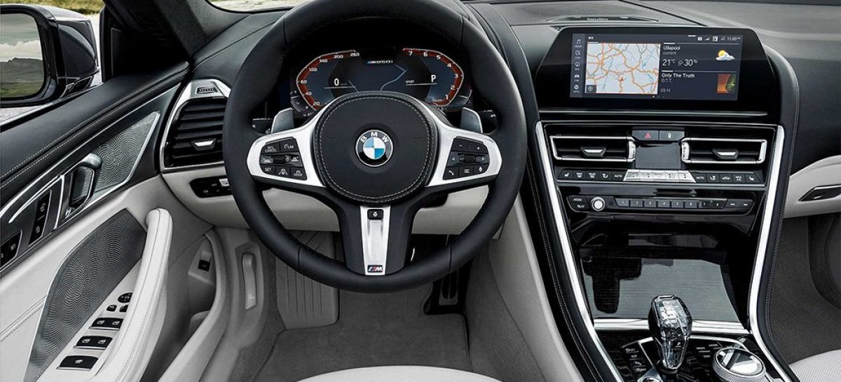 BMW Group Россия предоставила 20 автомобилей социальным фондам