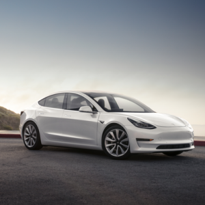 В Канаде Tesla без водителя, ехала по встречной полосе