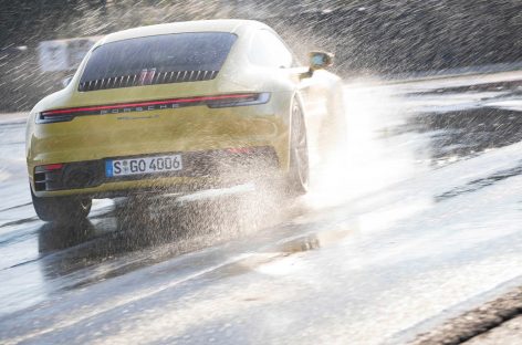 Porsche 911: еще больше безопасности c режимом Porsche Wet