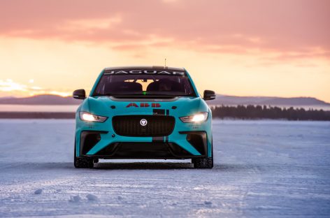 Jaguar Racing выходит на лед в арктическом испытании