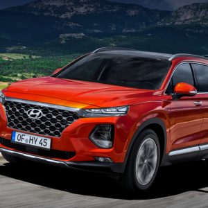 Автолюбители с нетерпением ожидают появления нового Hyundai Santa Fe на российском рынке