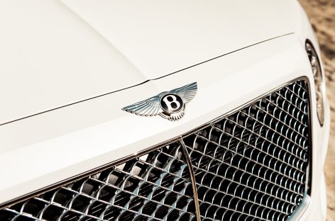 Bentley представляет лимитированную версию модели Bentayga Pearl of the Gulf