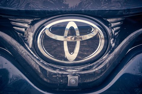 Toyota научилась красить машины без помощи воздуха