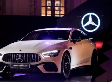 Закрытие сезона на Mercedes-Benz Fashion Week Russia