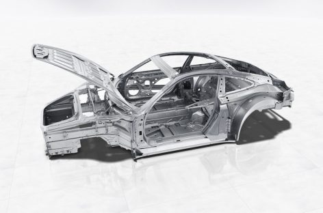 Инновации в кузове: комбинация материалов в новом Porsche 911