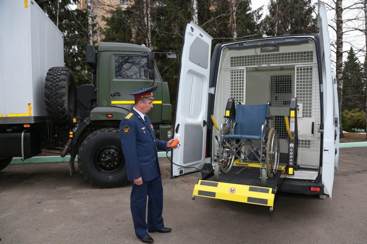 Появились специализированные автозаки для инвалидов и женщин с детьми |  AMSRUS