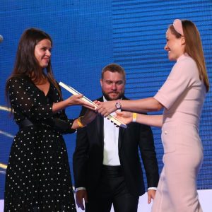 Победа Mercedes-Maybach S-Класса и родстера Mercedes-AMGGT на премии «Автомобиль года в России –2019»