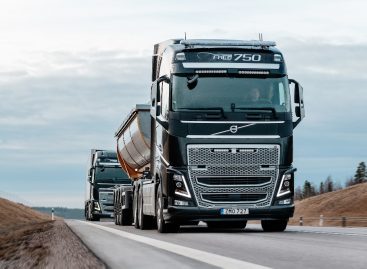 Серийные грузовики Volvo обзавелись системой предупреждения о столкновении
