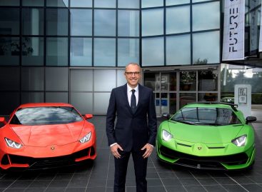 На аккаунт Automobili Lamborghini в Instagram подписались более 20 миллионов человек