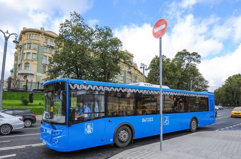 Более 50 бесплатных автобуса запустят на время закрытия станций Филевской линии метро