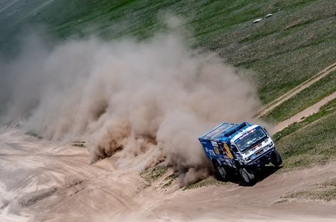 Команда КАМАЗ-мастер одержала первую победу в Монголии