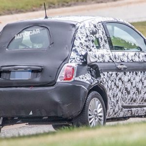 Новый электромобиль Fiat 500 заметили во время дорожных испытаний