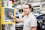 ŠKODA AUTO запустила систему цифровых уведомлений dProduction на заводе в Квасинах