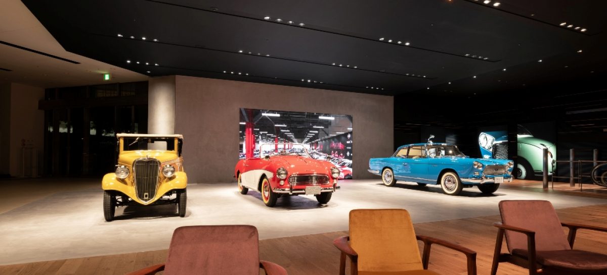 Компания Nissan открыла новую публичную экспозицию и показала исторические автомобили