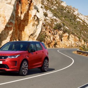 Начались продажи нового внедорожника Land Rover Discovery Sport