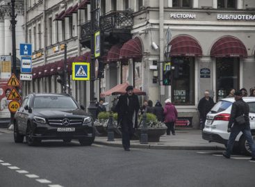 Михаил Боярский привлечен к административной ответственности за неправильную парковку своего Mercedes