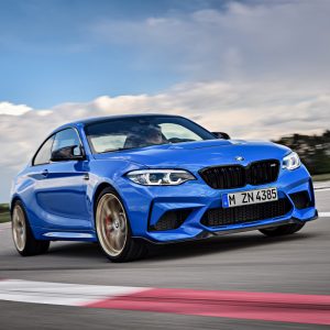 BMW представила премиальный гоночный болид BMW M2 CS