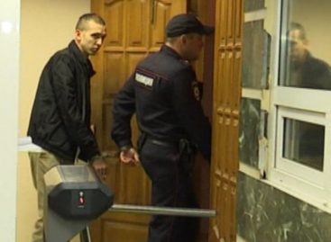СКР в Екатеринбурге проверяет росгвардейца на воспрепятствование правосудию из-за ДТП с участием его сына