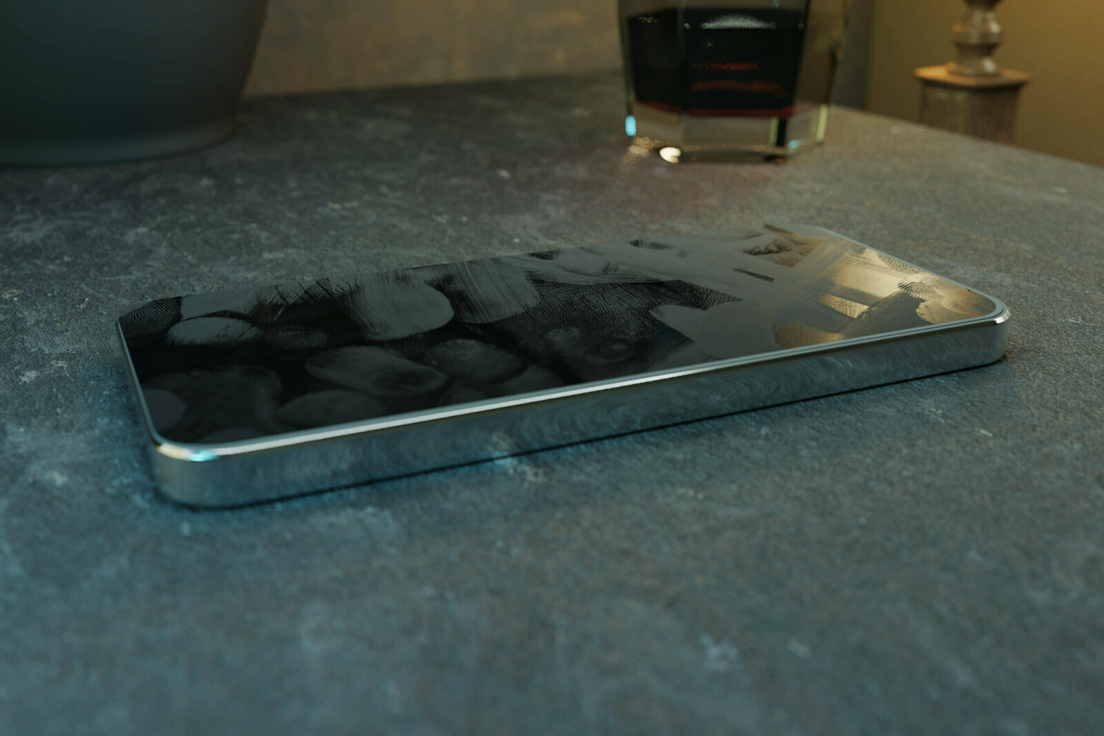 Otterbox создала защитное стекло Amplify Glass для смартфонов
