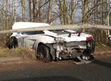 Вратарь “Манчестер Юнайтед” разбил Lamborghini за 220.000 долларов