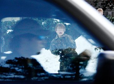 В США водитель открыл огонь по детям, бросавшим снежки в его машину