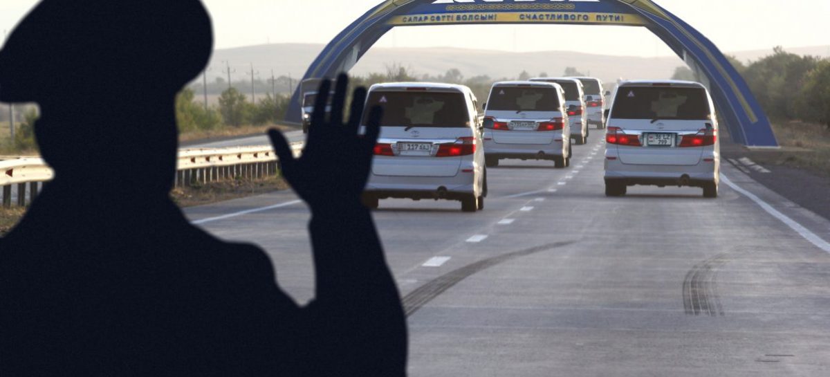 Иностранные автомобили находящиеся в Казахстане больше года выходят за рамки закона