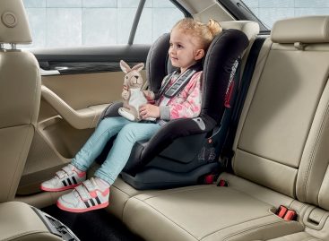 Безопасность детей в автомобилях Škoda