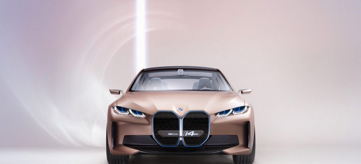 BMW изменила свои логотипы