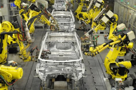 Завод Hyundai в России приостанавливает производство