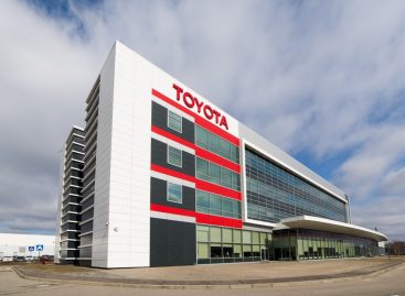 Toyota объявляет о программе поддержки клиентов в условиях COVID-19