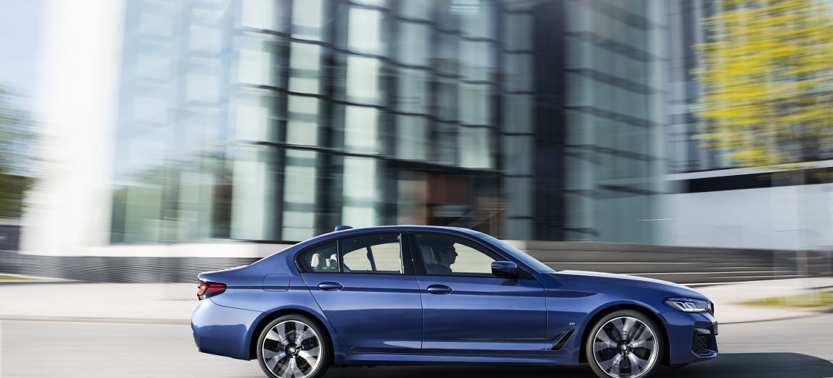 Бесплатное сервисное обслуживание на четыре года и новые рекомендованные розничные цены на автомобили BMW