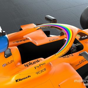 На всех болидах F1 появятся наклейки с радугой