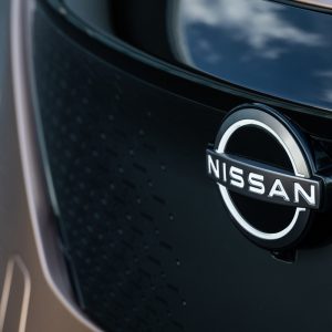 Обновленный дизайн логотипа Nissan указывает на новые горизонты